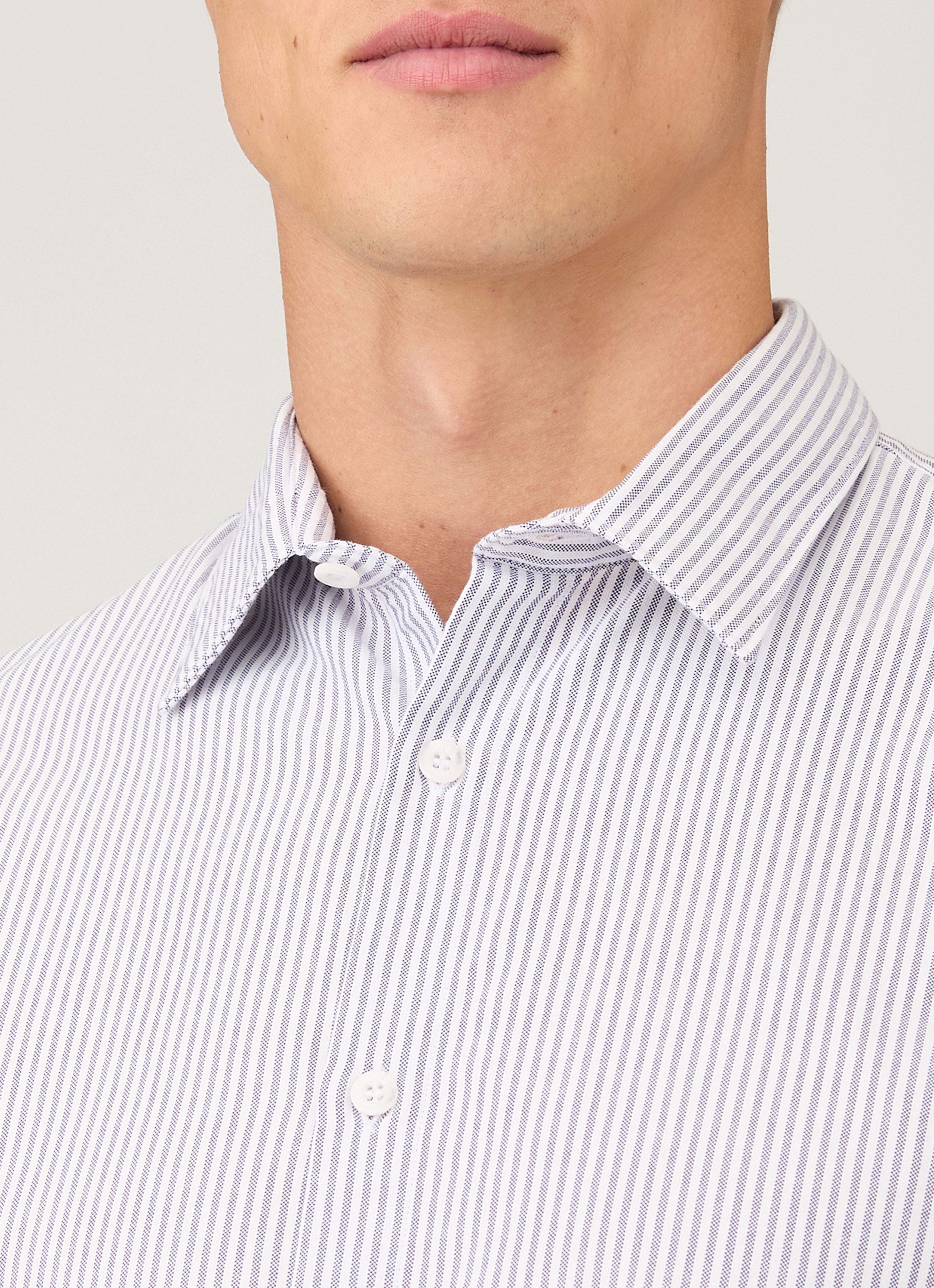 Men's Oxford Shirt in White/Navy