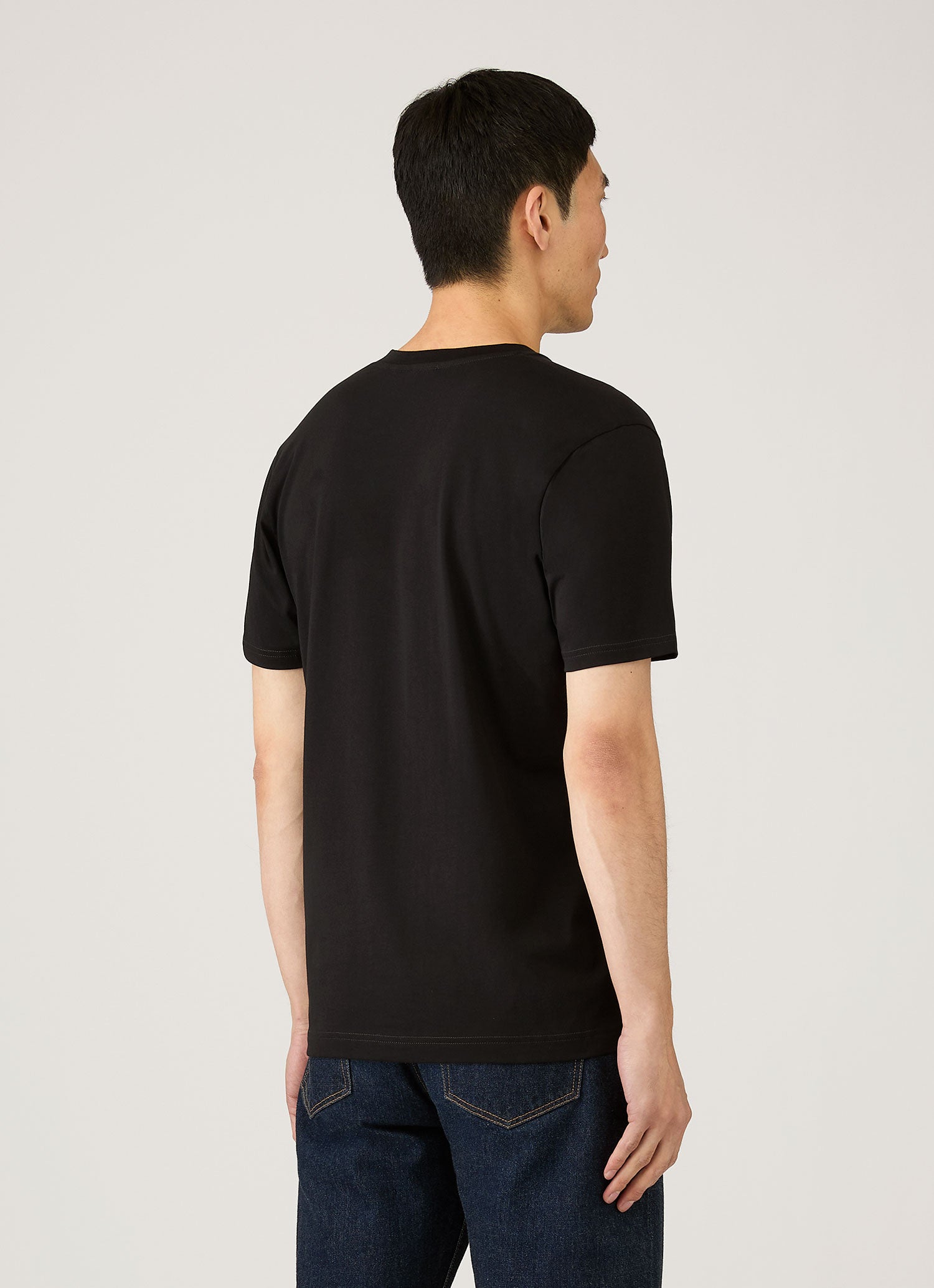 Men's Riviera Midweight V?neck T?shirt in Black